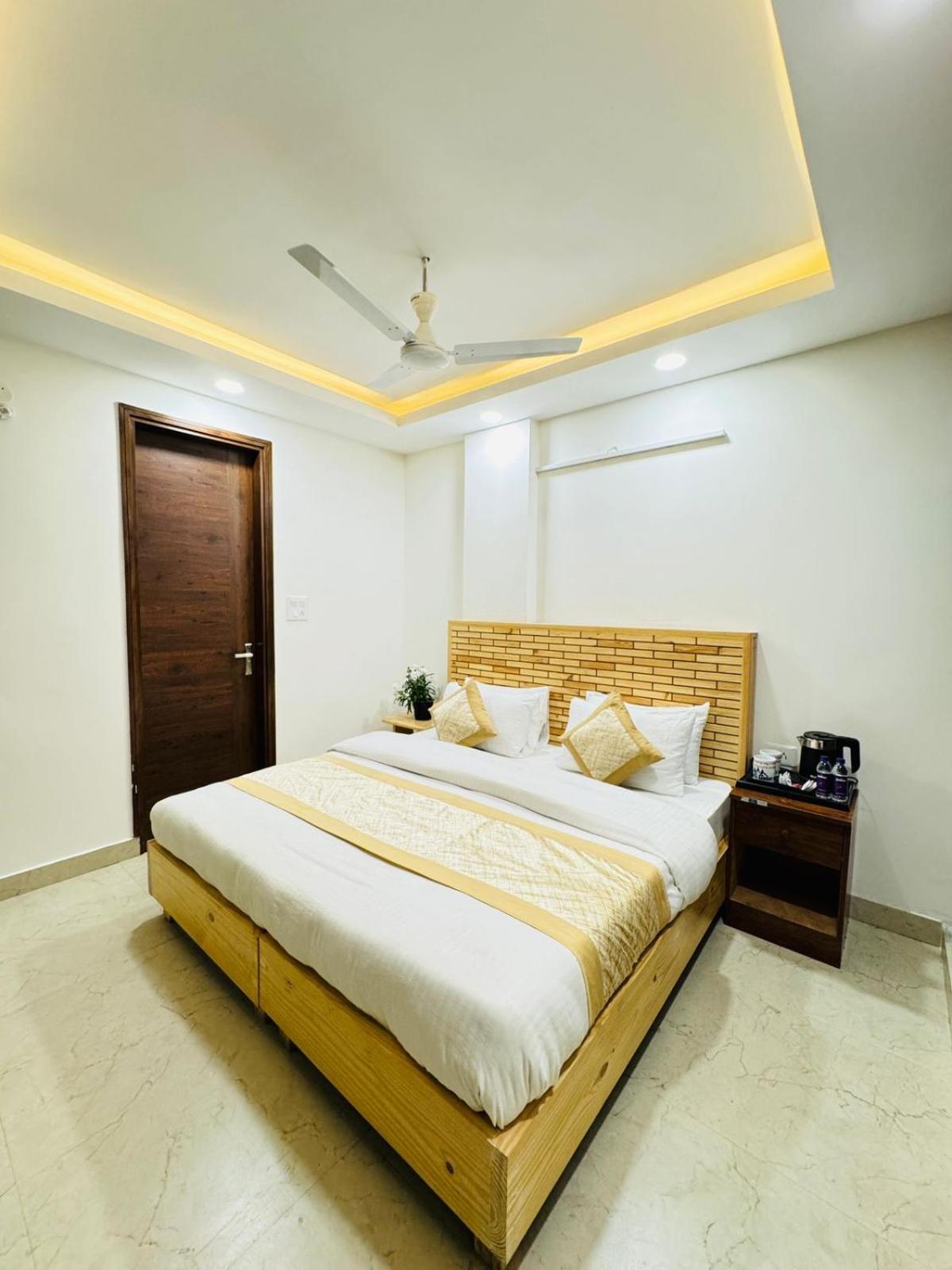 Hotel Ashram View Just 10 Minute Away Form Nizamuddin Railway Station Νέο Δελχί Εξωτερικό φωτογραφία