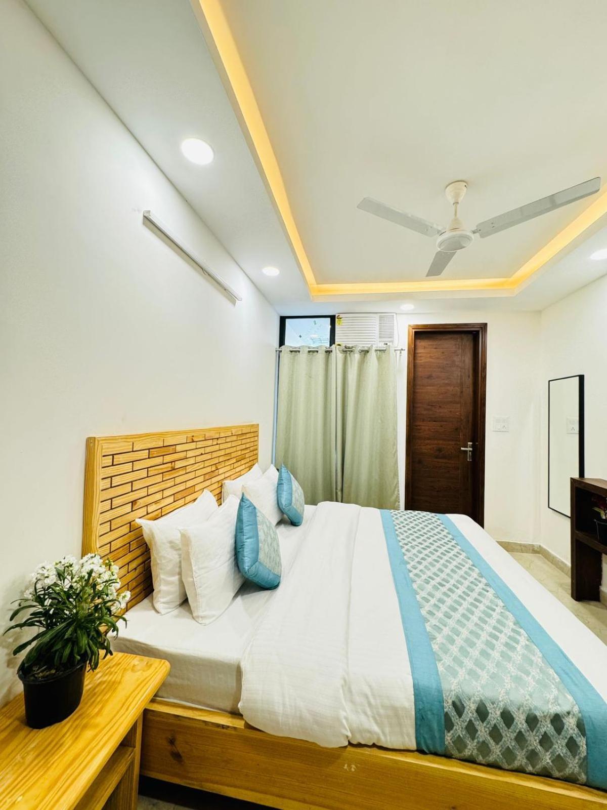 Hotel Ashram View Just 10 Minute Away Form Nizamuddin Railway Station Νέο Δελχί Εξωτερικό φωτογραφία